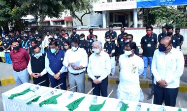 जी आय एस मॅपिंग सर्वेक्षणला  पालकमंत्री यांच्या हस्ते हिरवा झेंडा दाखवून सुरुवात