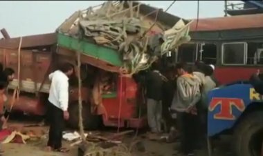 बसचा भिषण अपघात सहा जणांचा जागीच मृत्यू आठ जण गंभीर