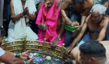 महाशिवरात्रि निमित्त तीन लाख भाविकांनी घेतले श्री घृष्णेश्वर चे दर्शन