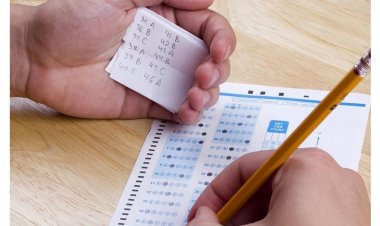 खरबदार यानंतर कॉपी कराल तर 10 वर्षाचा तुरुंगवास आणि 10 कोटींचा दंड