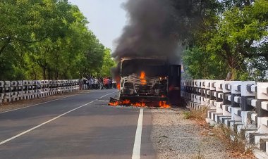 अपघातानंतर बसला लागली अचानक आग    