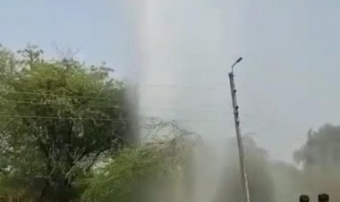 धनेगाव येथे मनपाची जलवाहिनी फुटली