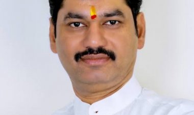 धनंजय मुंडे यांना हृदयविकाराचा झटका