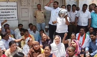 आधीच उकाडा त्यात पाणी प्रश्न गंभीर भाजपा व मनसे कार्यकर्त्यांचे ठिय्या आंदोलन