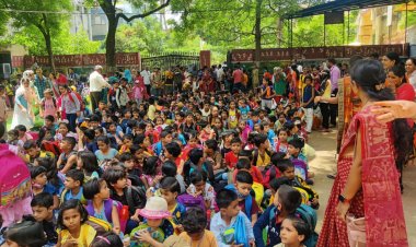 माॅन्टेसोरी बालक मंदिर शाळेत विद्यार्थ्यांचे स्वागत