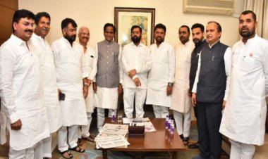 युवासेना प्रमुख आदित्य ठाकरे यांच्या दोन दिवसाचा दौरा होताच माजी मंत्री अर्जुन खोतकर शिंदे गटाच्या वाटेला