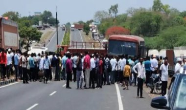 एसटी बस आणि मारुती इको कारचा भीषण अपघात  ८ जण जखमी