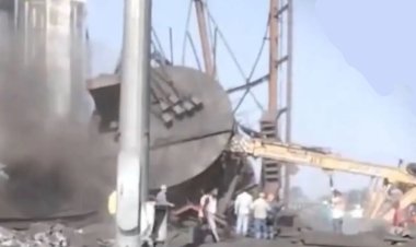 कुसुम प्लांटची चिमणी कोसळली