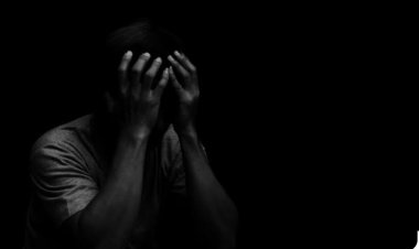 एका दिवसात सात आत्महत्या कशा घडल्या