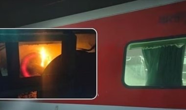 कोल्हापूर - मुंबई महालक्ष्मी एक्सप्रेसला  आग